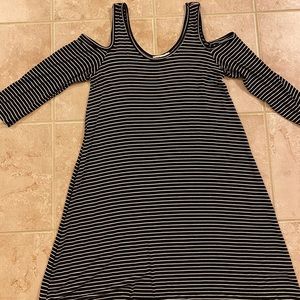 NWT Black and White Striped Cold Shoulder Dress